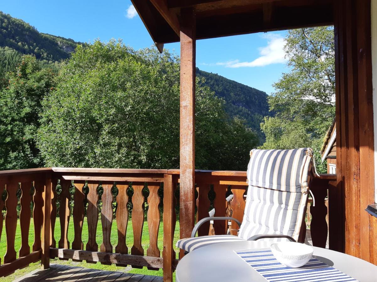Eidsdal Camping Og Feriehus Екстер'єр фото