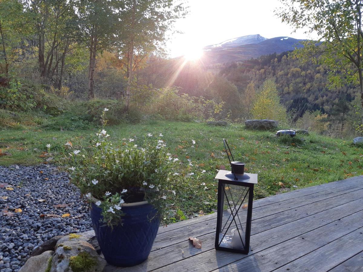 Eidsdal Camping Og Feriehus Екстер'єр фото