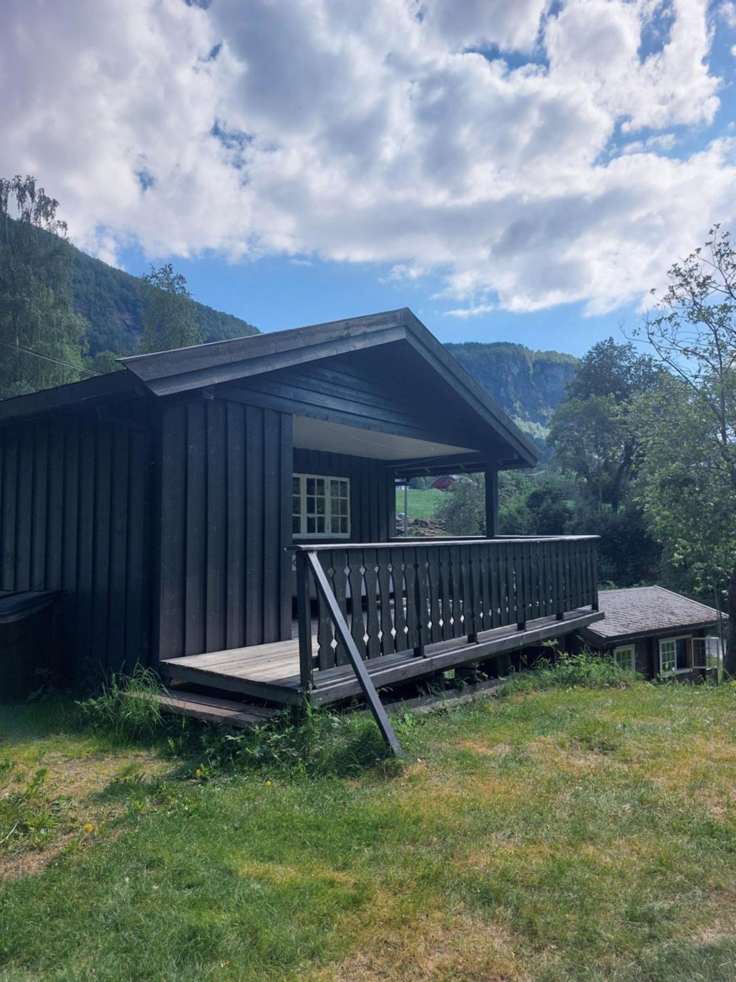 Eidsdal Camping Og Feriehus Екстер'єр фото